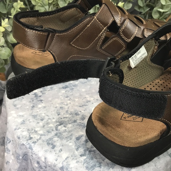 St. John’s Bay Coast Brown Fisherman Velcro Sandals Men’s 12M ☀️Brand NEW☀️ - Picture 11 of 13